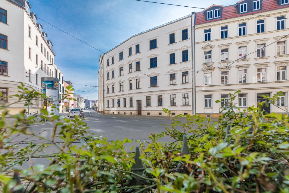 Erstbezug nach Modernisierung: Großzügiger 2-Zimmer-Traum mit Süd-Balkon in Leipzig