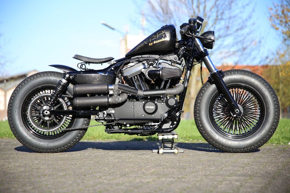 V2-Genscher old-school bobber XL Sporty Forty-Eight Neufahrzeug in Herford