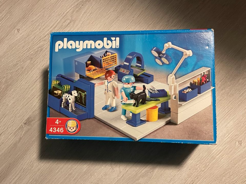 PLAYMOBIL 4346 Tierarztpraxis Klinik Tiere Operationssaal Hund OP in Versmold