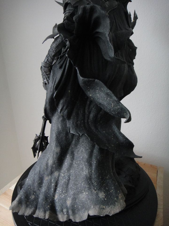 Sauron LOTR Herr der Ringe Statue Figur Sideshow Weta in Mainburg