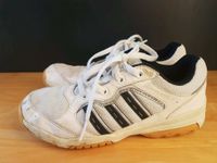 Adidas Hallen Turnschuhe Sport Schuhe Gr 32 Thüringen - Hirschberg Vorschau