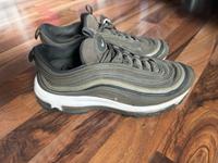 Nike Sneaker 'Air Max 97' aus Mesh in oliv Gr 40 ,5 Leipzig - Liebertwolkwitz Vorschau