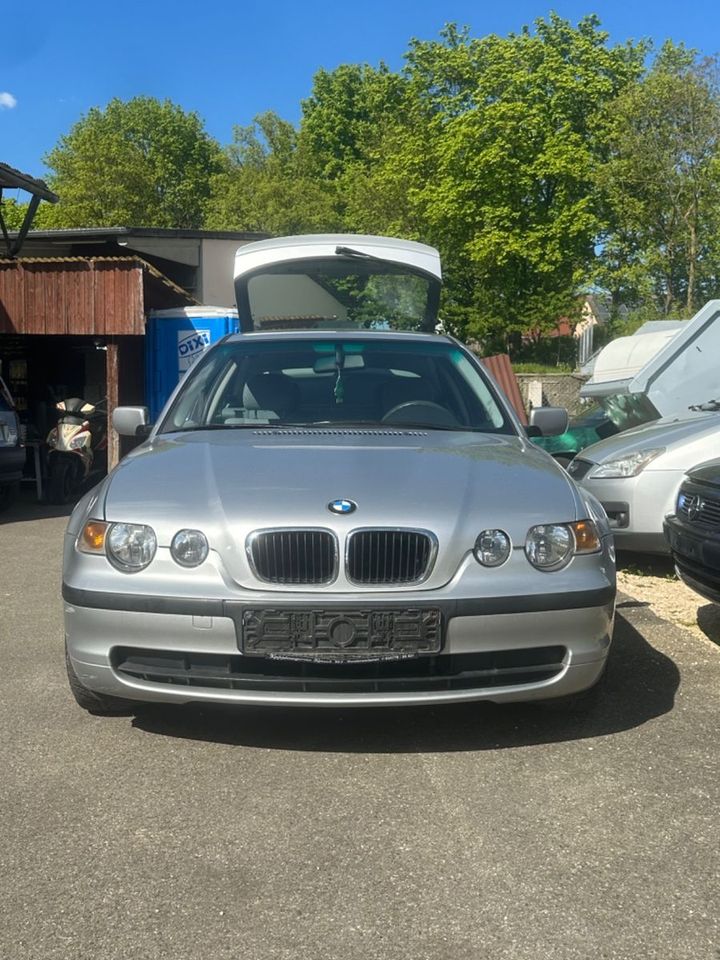 BMW BMW e46 318ti compact 1.Hand in Wittislingen
