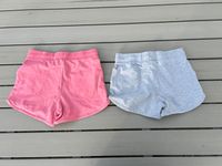 2 x Pepperts Mädchen Shorts 134 / 140 rosa hellgrau Frankfurt am Main - Harheim Vorschau