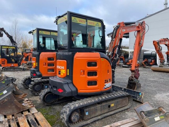 Minibagger Hitachi ZX 38 + Powertilt + Löffelpaket ZX38 gebraucht in Rednitzhembach