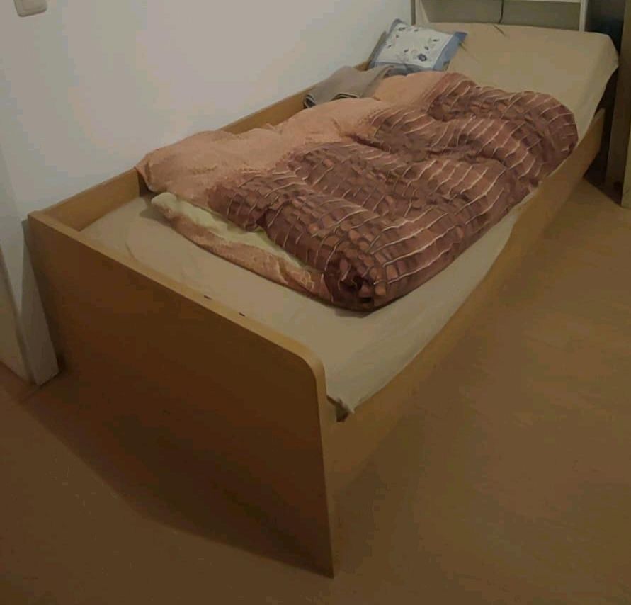 Bett 200 cm x 90 cm in Dresden