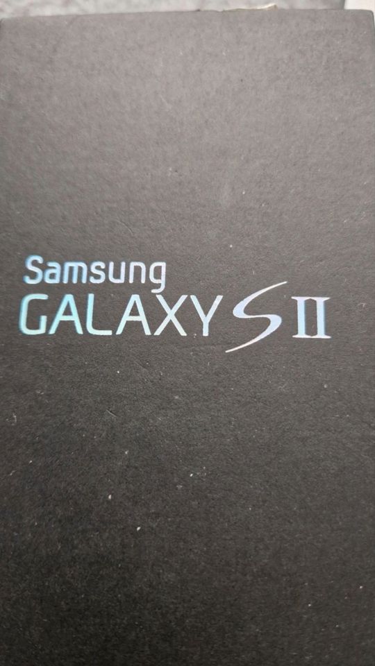 Samsung Galaxy S2 I9100 16GB in Noble Black + Headset in Osterby 