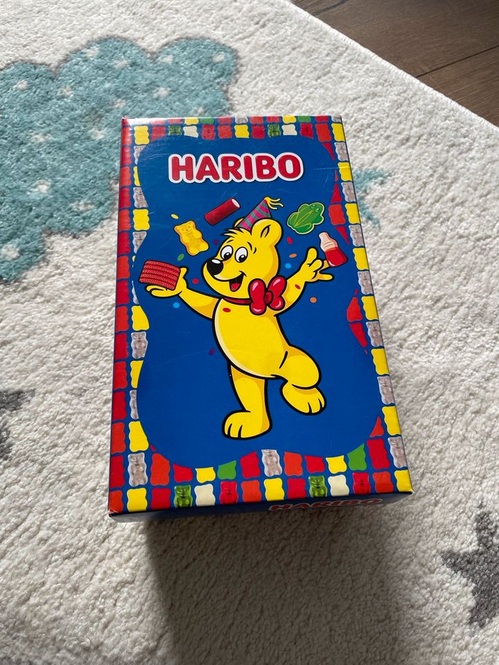 Gr 25 Kinder Schuhe Haribo Sneaker in Jüchen