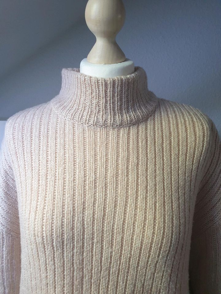 Superbequemer Pullover Rosé H&M XS wie neu! in Berlin