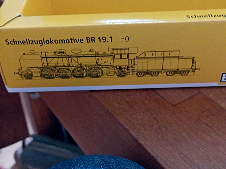 BRAWA 40416 Schnellzuglok BR 19.1 DB in Gettorf