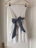 Hollister Kleid Y2K Sommerkleid weiß gesmokt Bandeau NEU Schleswig-Holstein - Kiel Vorschau