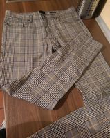 H&M Stretch Karo Hose Gr.32/32 Nordrhein-Westfalen - Enger Vorschau