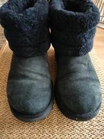 UGG 39 Mini Fluff quilted schwarz Nordrhein-Westfalen - Porta Westfalica Vorschau