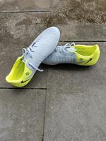 Fußballschuhe Nike Phantom (Japan) Größe 43 Hessen - Pohlheim Vorschau