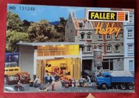 FALLER 131248 Reparaturhalle HO 1:87 OVP + 2 PKw HO 1:87 passend Bayern - Ebermannstadt Vorschau