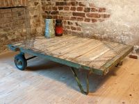 Couchtisch Industrial Design Rollwagen Nordrhein-Westfalen - Detmold Vorschau