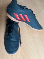 Adidas Fußballschuhe, Größe 36 Nordrhein-Westfalen - Höxter Vorschau