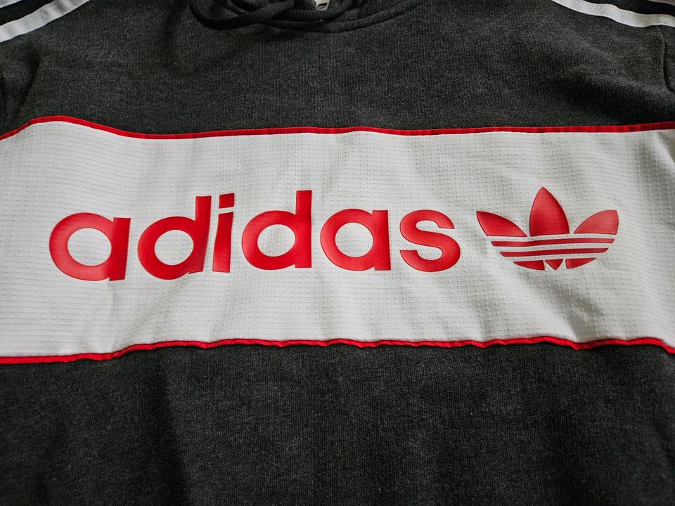 Adidas Hoodie Pullover Gr. S grau in Salzgitter