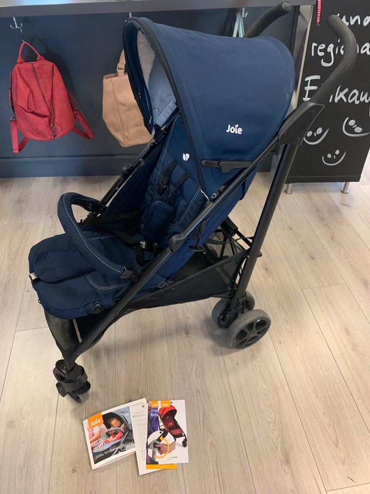 Joie Brisk LX Buggy Regenschutz Kinderwagen neuwertig kal in Markgröningen