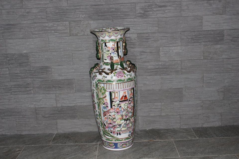 alte China Vase Bodenvase, gemarkt. 92cm Höhe in Wörth am Rhein