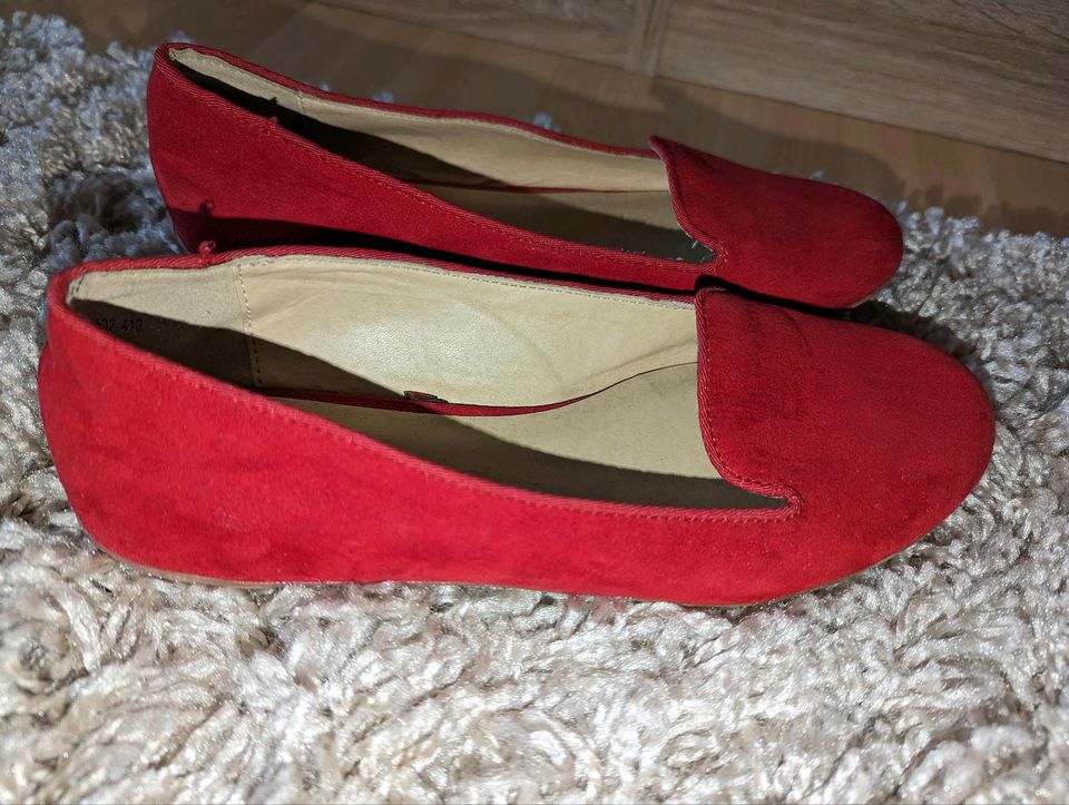 Ballerina Mädchen Schuhe Gr.34.rot in Köthen (Anhalt)