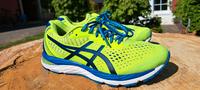 Asics Stratus Gel 44, Laufschuhe, wie Kayano neuwertig Niedersachsen - Aerzen Vorschau