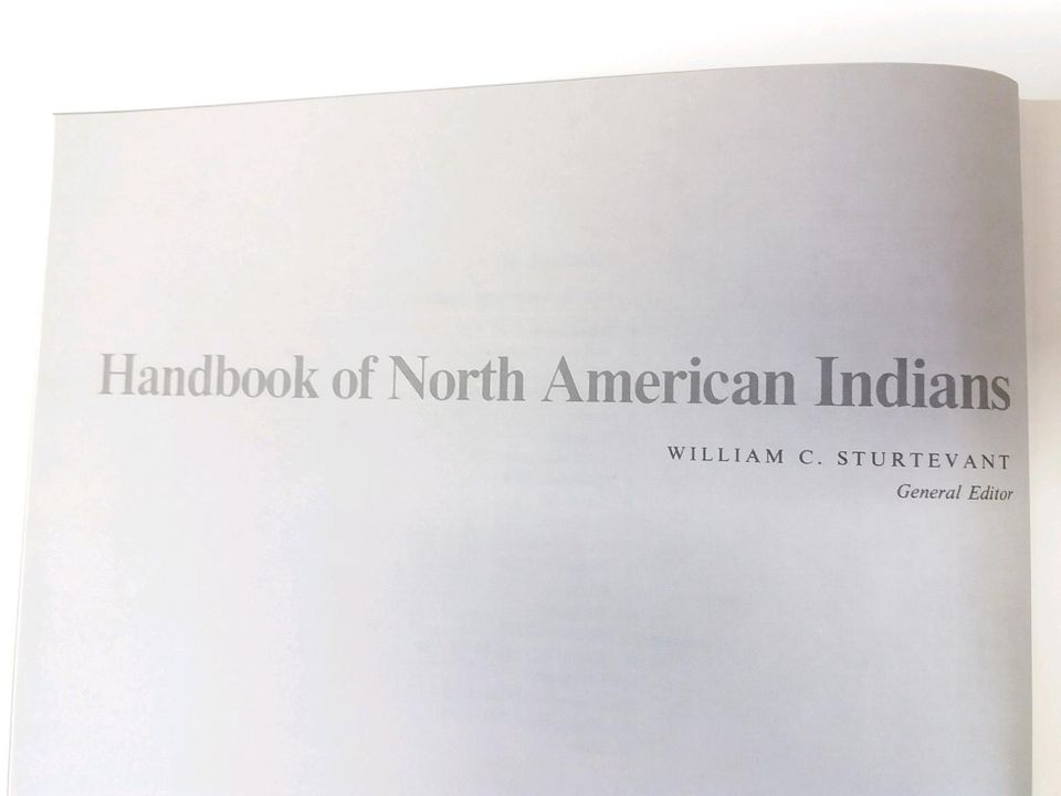 Handbook of North American Indians Smithonian, 9 Bücher in Köln