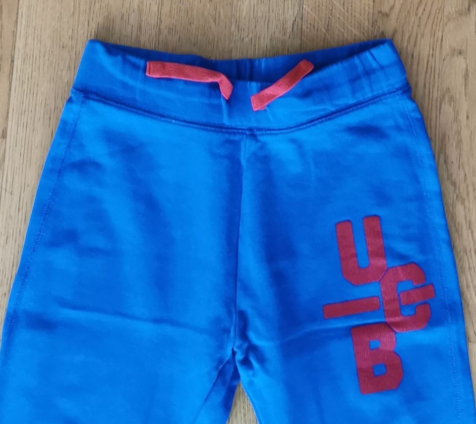 blaue Sporthose mit Aufdruck von Benetton in 146 in Frankfurt am Main