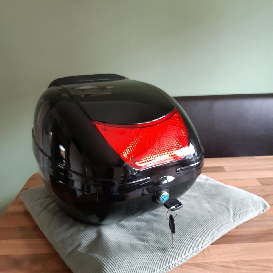 Koffer für Helm,  Top Case in Wilster