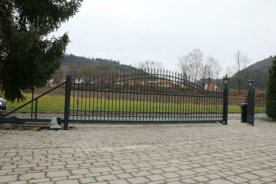 Flügeltore elektrischer Antrieb Schiebetore in Untersteinach