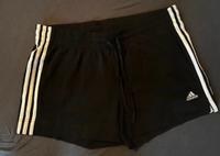kurze Adidashose / Adidasshorts Dresden - Seevorstadt-Ost/Großer Garten Vorschau