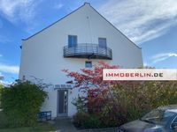 IMMOBERLIN.DE - Attraktives Haus mit Sonnenterrasse, Balkon, Tiefgarage & Pkw-Außenstellplatz in ruhiger Lage Brandenburg - Nuthetal Vorschau