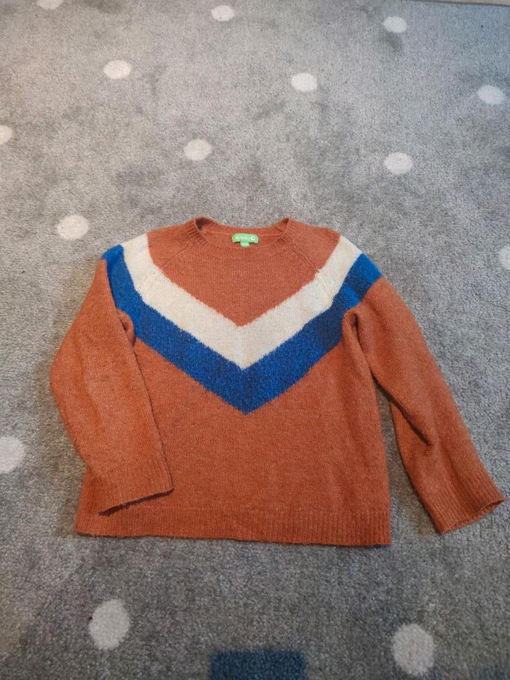 Pulli Lily Balou, Gr. 116 in Aachen