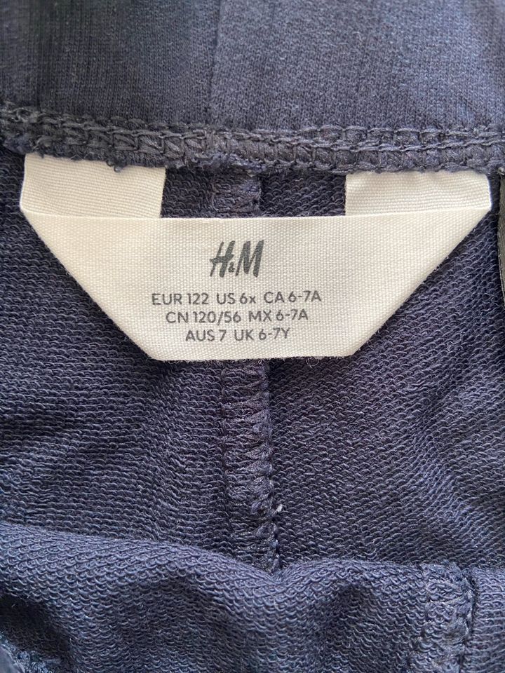H&M Mädchen Shorts - Gr.122 - dunkelblau - Top Zustand in Köln
