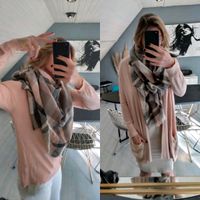 Paket Strickjacke Long Cardigan Rose Karo Schal 38 Niedersachsen - Bassum Vorschau