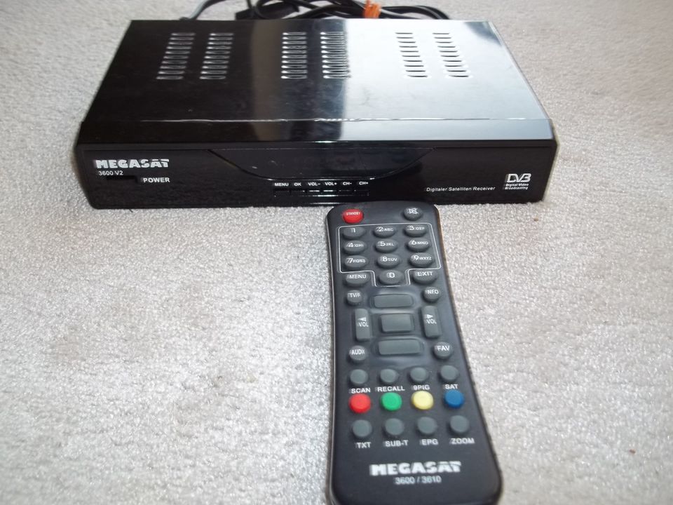 NEUWERTIGER SAT RECEIVER VON MEGA SAT MIT ORIG . FERNBEDIENUNG ! in Altenkirchen