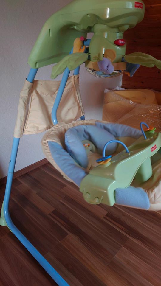 Babyschaukel Babywippe Papasan Fischer Price in Reutlingen