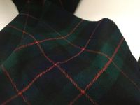 HIGHLAND CROWN MADE IN SCOTLAND 100% SCHURWOLLE Schal, neuwertig Nordrhein-Westfalen - Bergisch Gladbach Vorschau