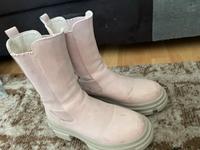 Regenstiefel Köln - Niehl Vorschau