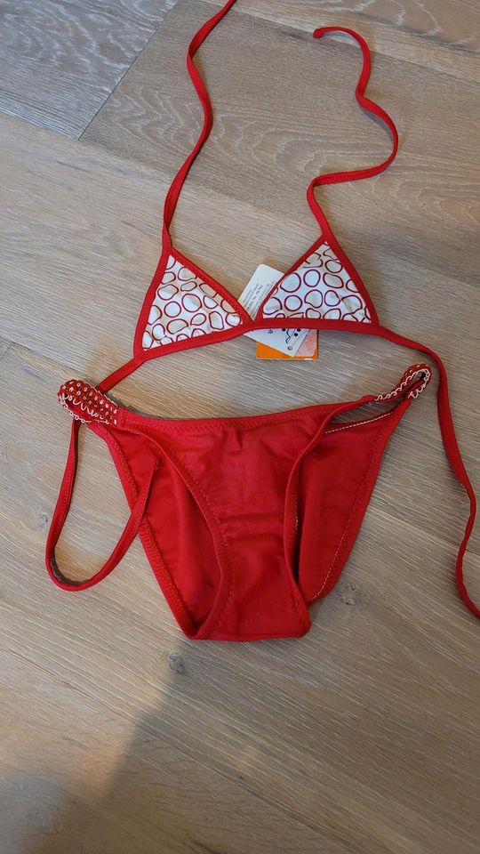 Mädchenbikini Bikini 110 Neu mit Etikett Badeanzug in Thomasburg
