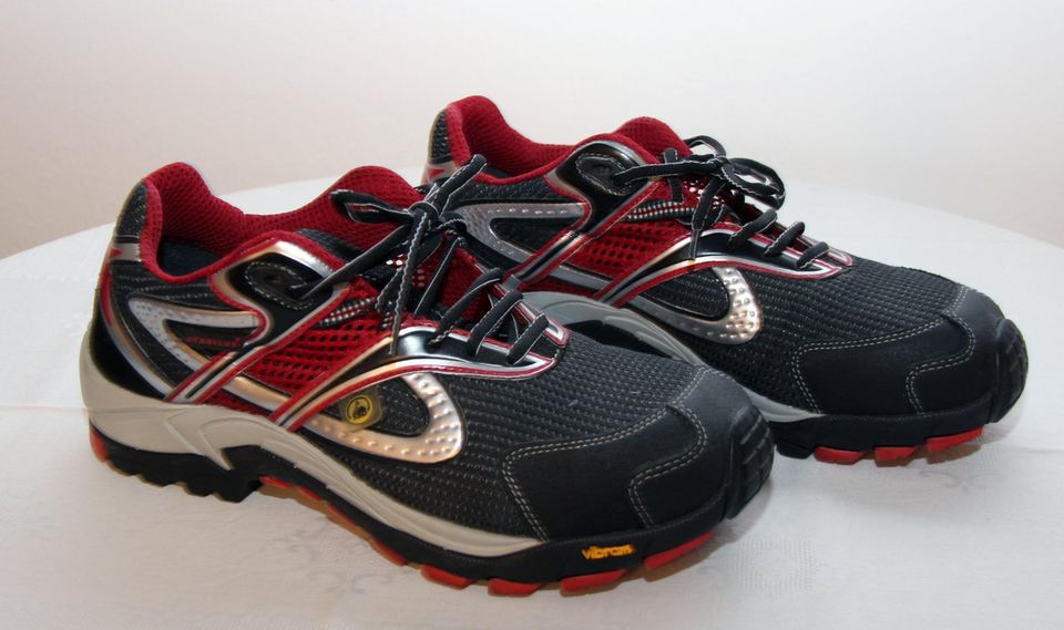 Stabilus Vibram Jogger1 SRA Sicherheitsschuhe Gr. 43 in Ingolstadt