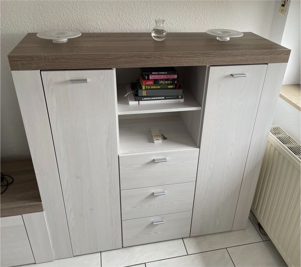 Wohnwand inkl. Sideboard und 2 Wandregalen in Mönchengladbach