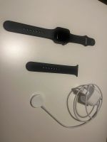 Apple Watch SE (Schwarz 40mm) - Original mit Zubehör Bergedorf - Hamburg Allermöhe  Vorschau