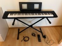 E-Piano mit Keyboardständer - Yamaha NP-32 Piaggero schwarz Baden-Württemberg - Gondelsheim Vorschau
