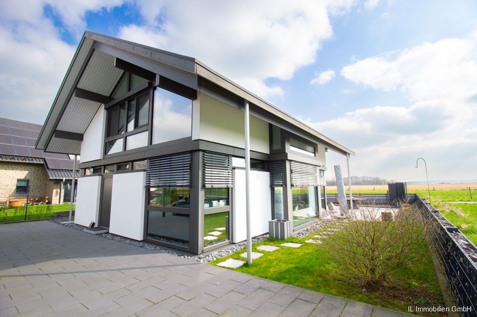 Traumhaftes freistehendes HUF-Haus der Extraklasse mit Blick ins Grüne in Heinsberg-Waldenrath in Heinsberg