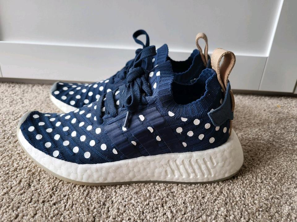 Adidas NMD R2 Gr. 36 navy blau weiB gepunktet Punkte NEUWERTIG