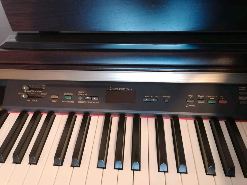 E- Piano, Yamaha clavinova CLP 120 in Großharthau-Seeligstadt