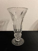 Vase auf Fuß Bleikristall Vitrinenobjekt Vintage Aubing-Lochhausen-Langwied - Aubing Vorschau