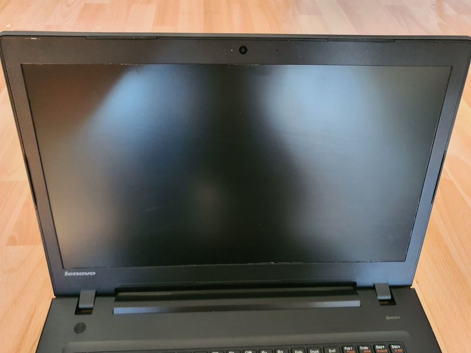 Lenovo Notebook 17.3" i7- 6500U, 8GB RAM, 1TB Laptop Computer in Berlin