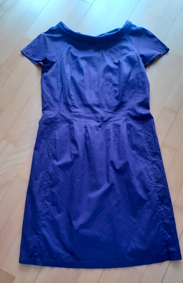 Kleid von Cassani , lila, Gr. 38/40 in Duingen